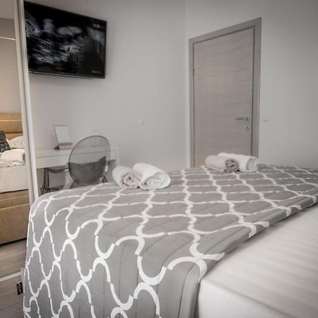 Apartman Petra Appartement Makarska Buitenkant foto