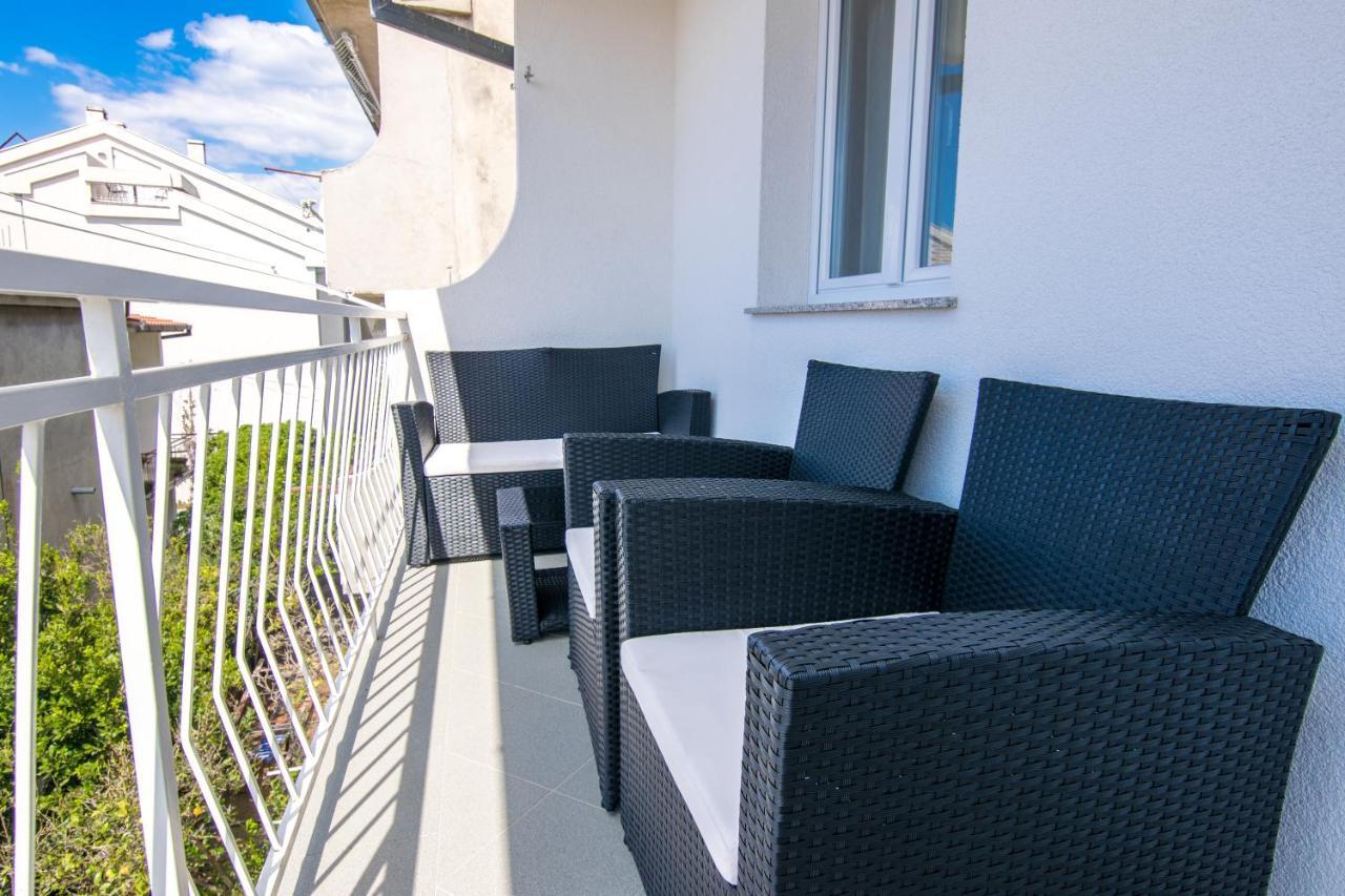 Apartman Petra Appartement Makarska Buitenkant foto