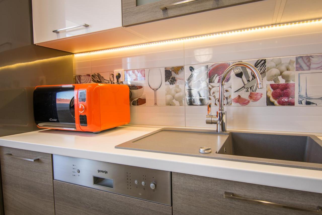 Apartman Petra Makarska Buitenkant foto